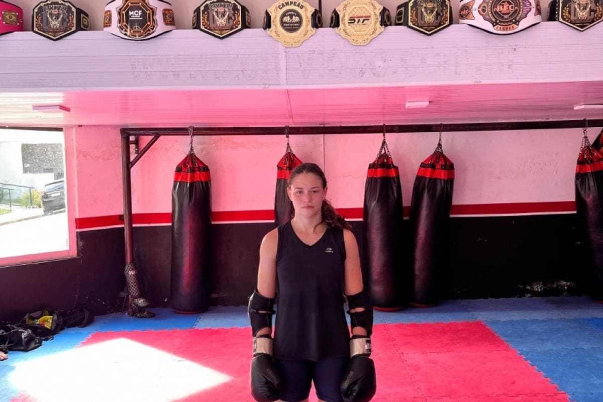 Jundiaiense de 17 anos estreia no MMA com nocaute