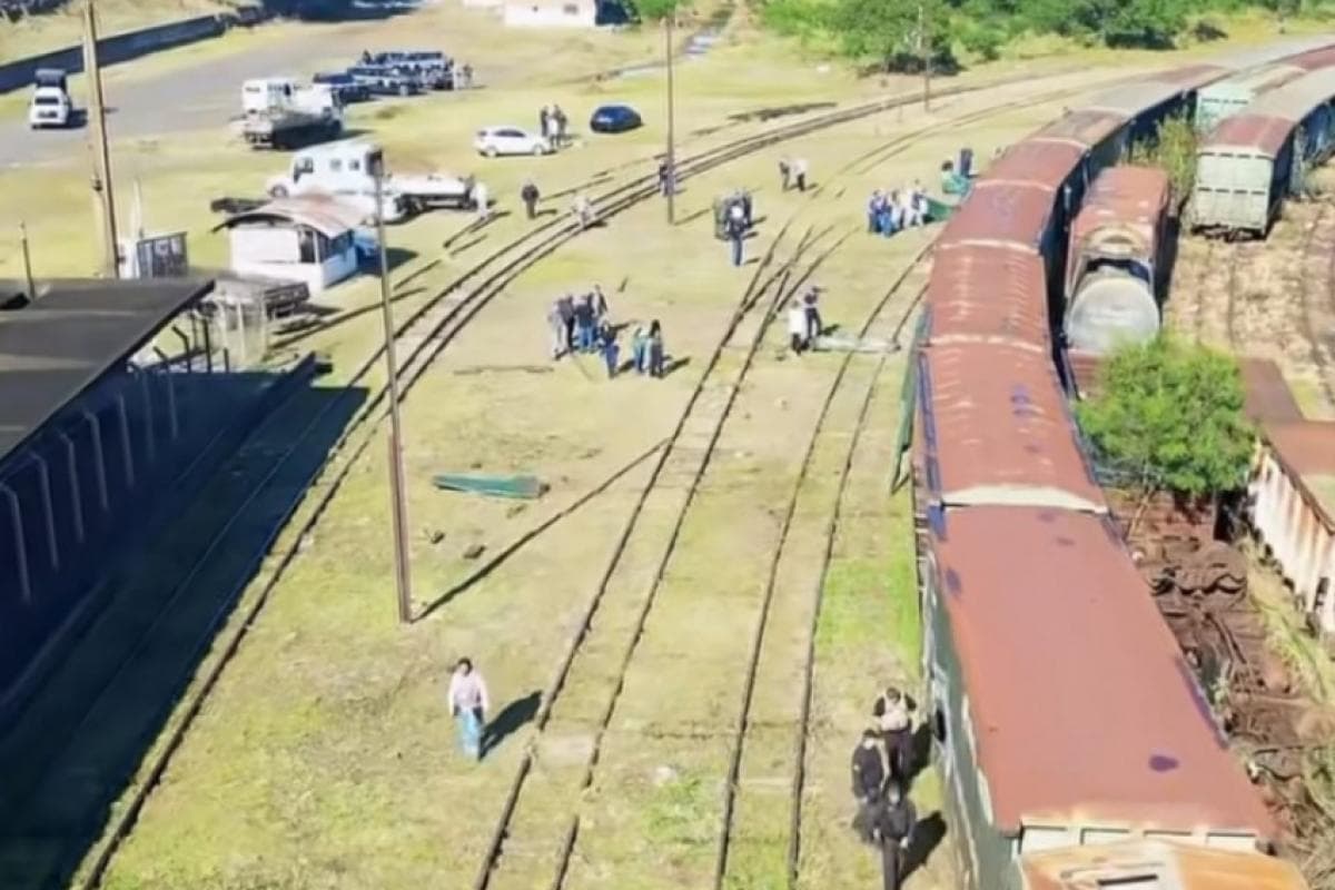 Rumo devolve Malha Oeste e retira vagões de Bauru