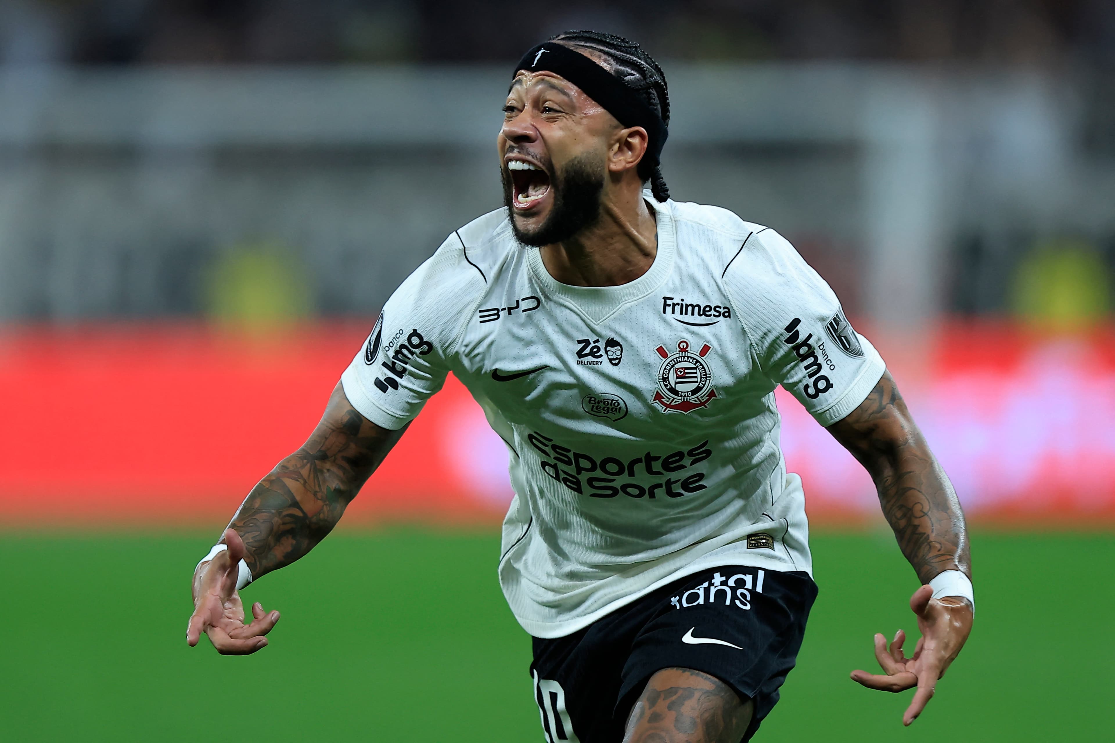 Memphis decide em 20 minutos pela Libertadores