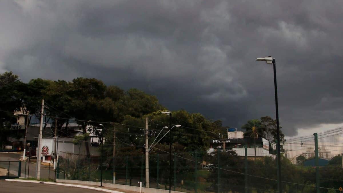 Frente fria derruba temperaturas em São Paulo