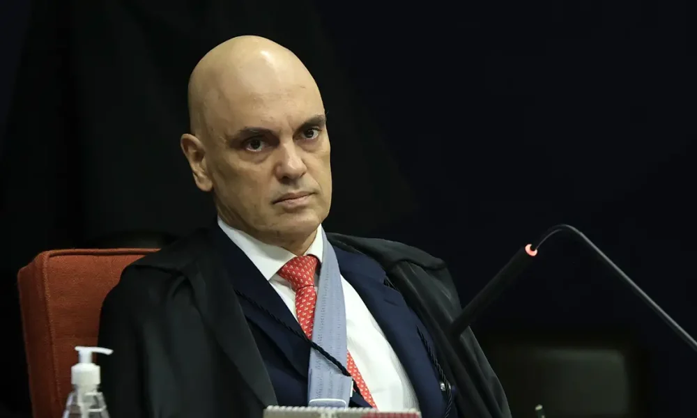 PF busca armas em casa de Bolsonaro