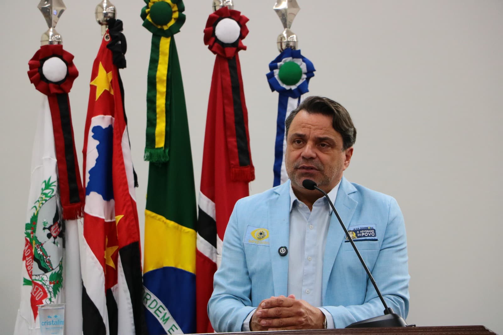 Projeto proíbe publicidade de bets em espaços públicos