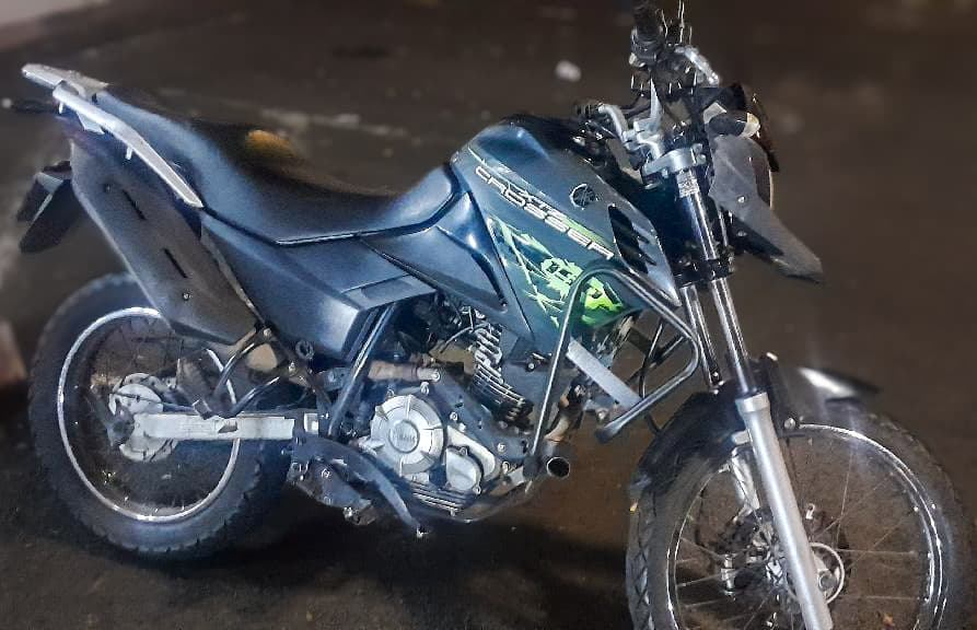 Foragido é preso com moto furtada em Rio Claro