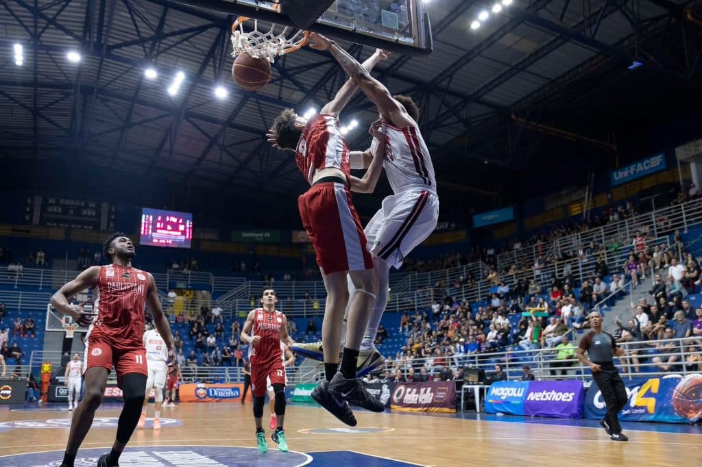 Sesi Franca vence Paulistano em semifinal