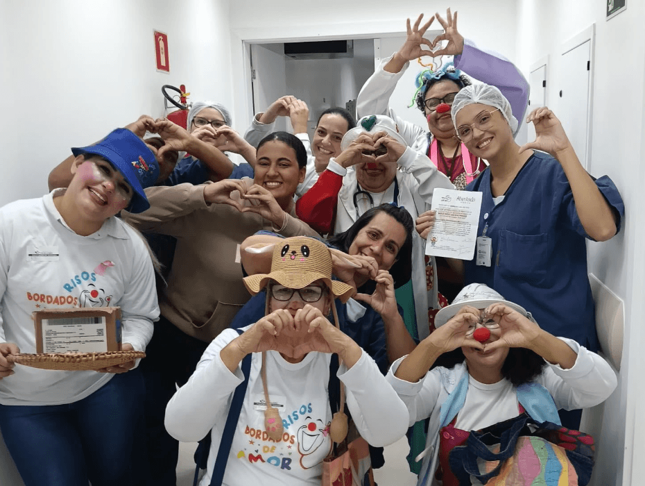ONG Promove Alegria em Hospital de Peruíbe