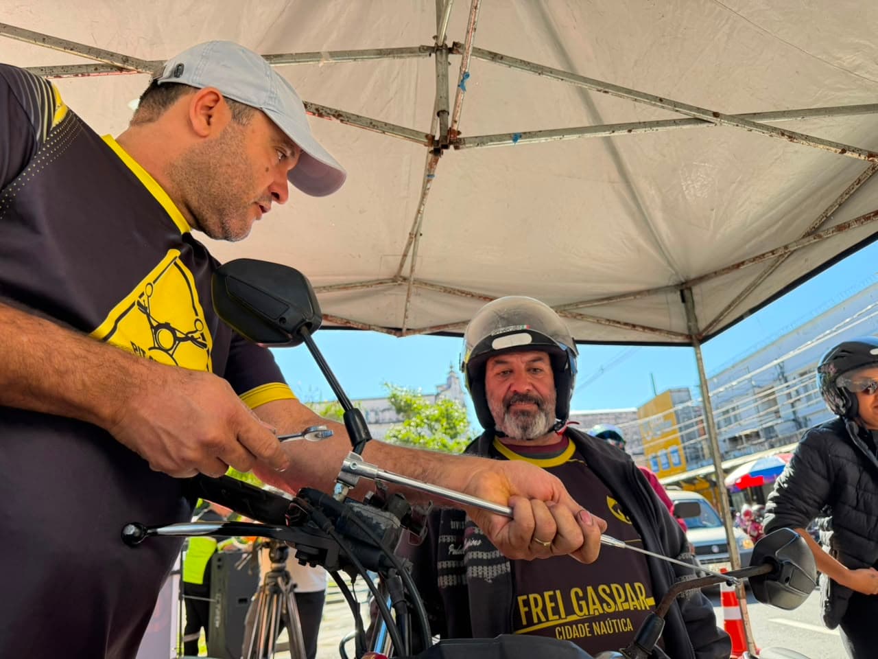 Evento instala 300 antenas e homenageia vítima de cerol