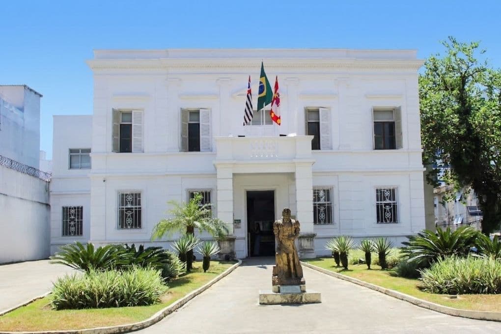 São Vicente aprova novo plano de carreira para servidores