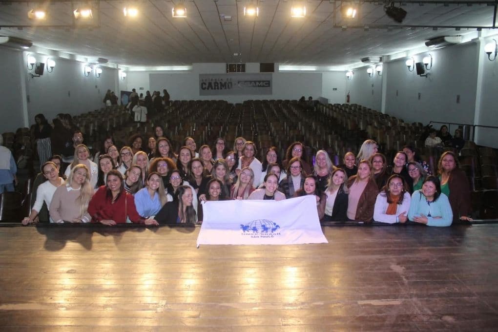 São Vicente recebe bandeira da OMEP em educação